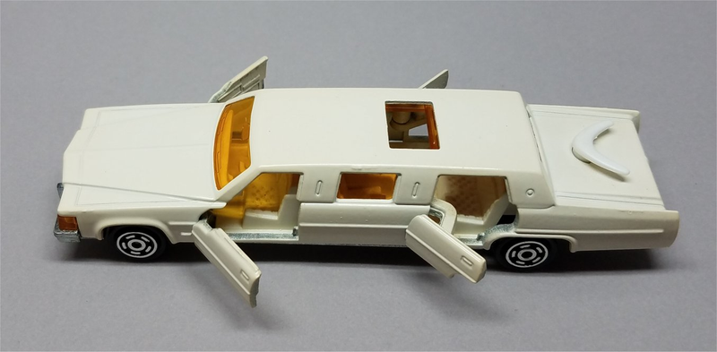Illustration for article titled Surprise Saturday - Majorette Cadillac Limousine